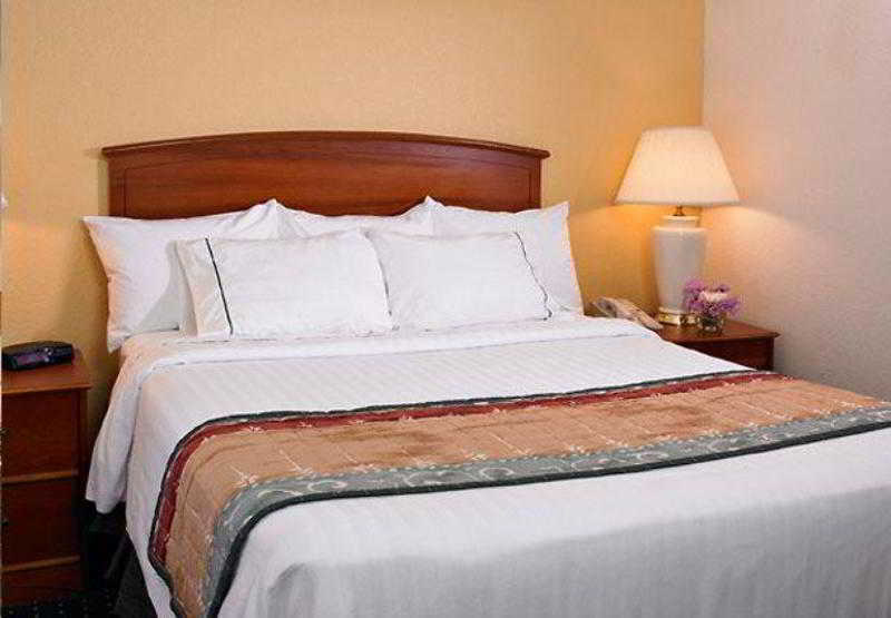 Towneplace Suites By Marriott Findlay Kültér fotó